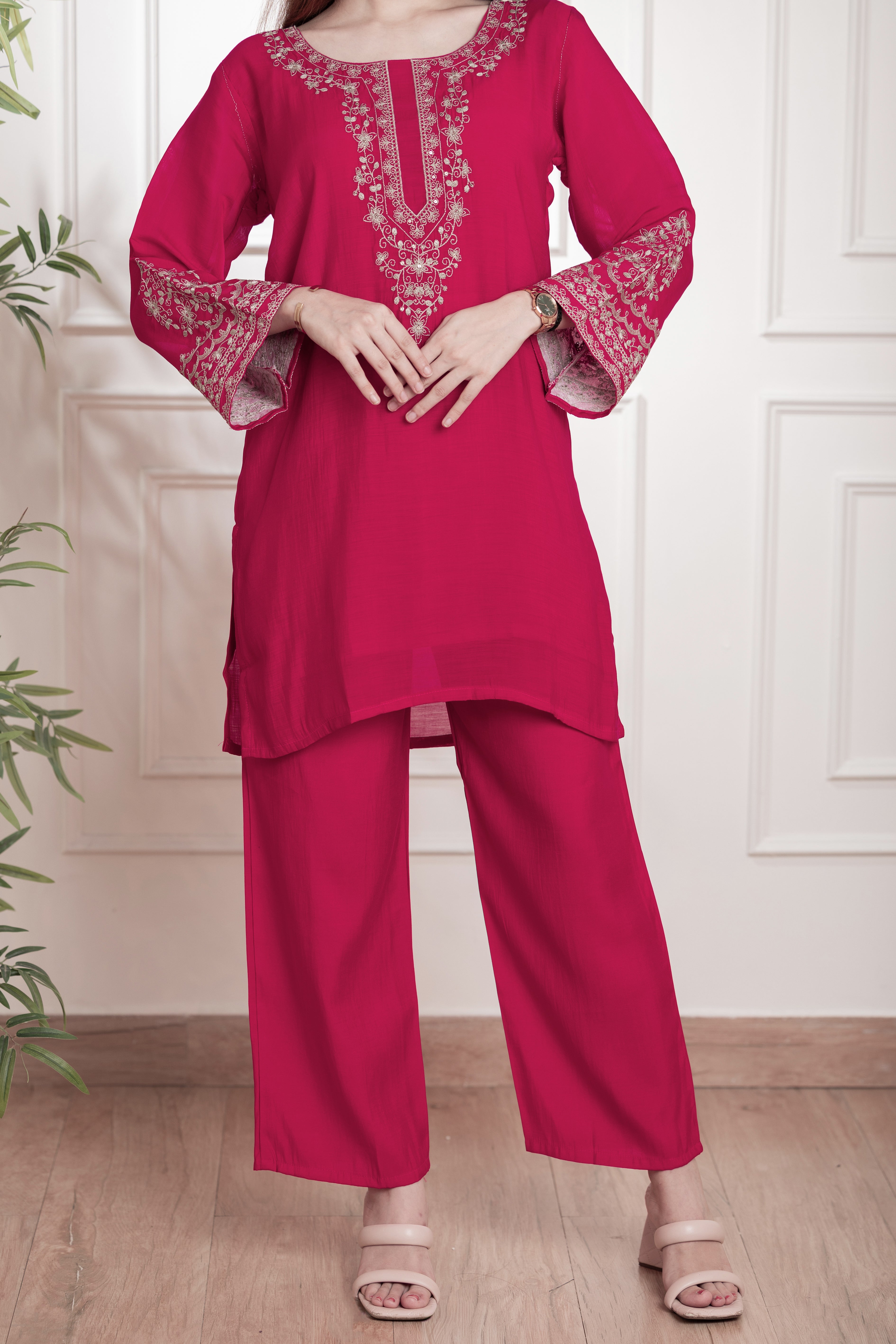 Yasmin – Rani Pink Mal Chanderi Embroidered