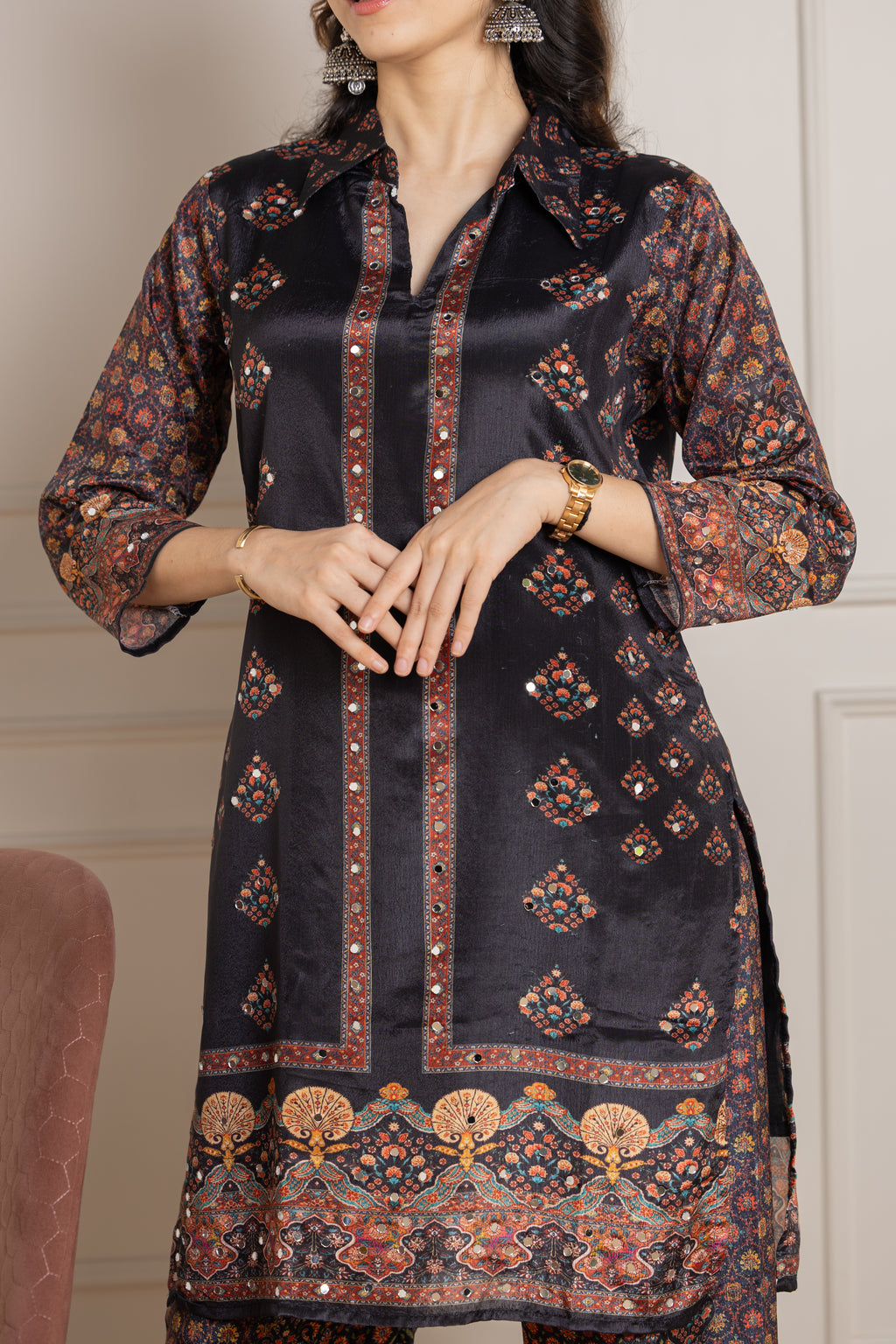 Zoya – Black Chinnon Mirror-Work