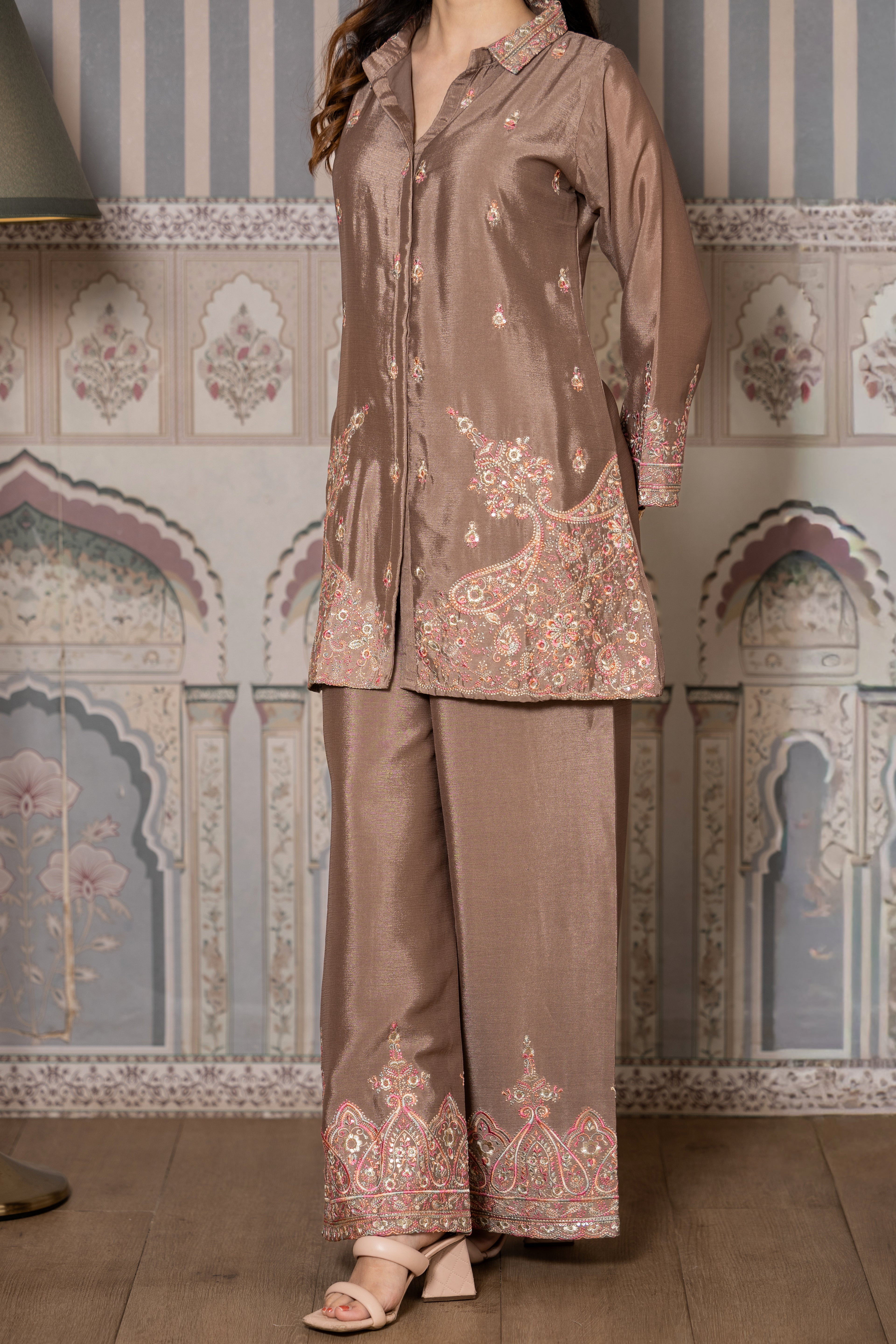 Mallikah – Brown Chinnon Silk Embroidered
