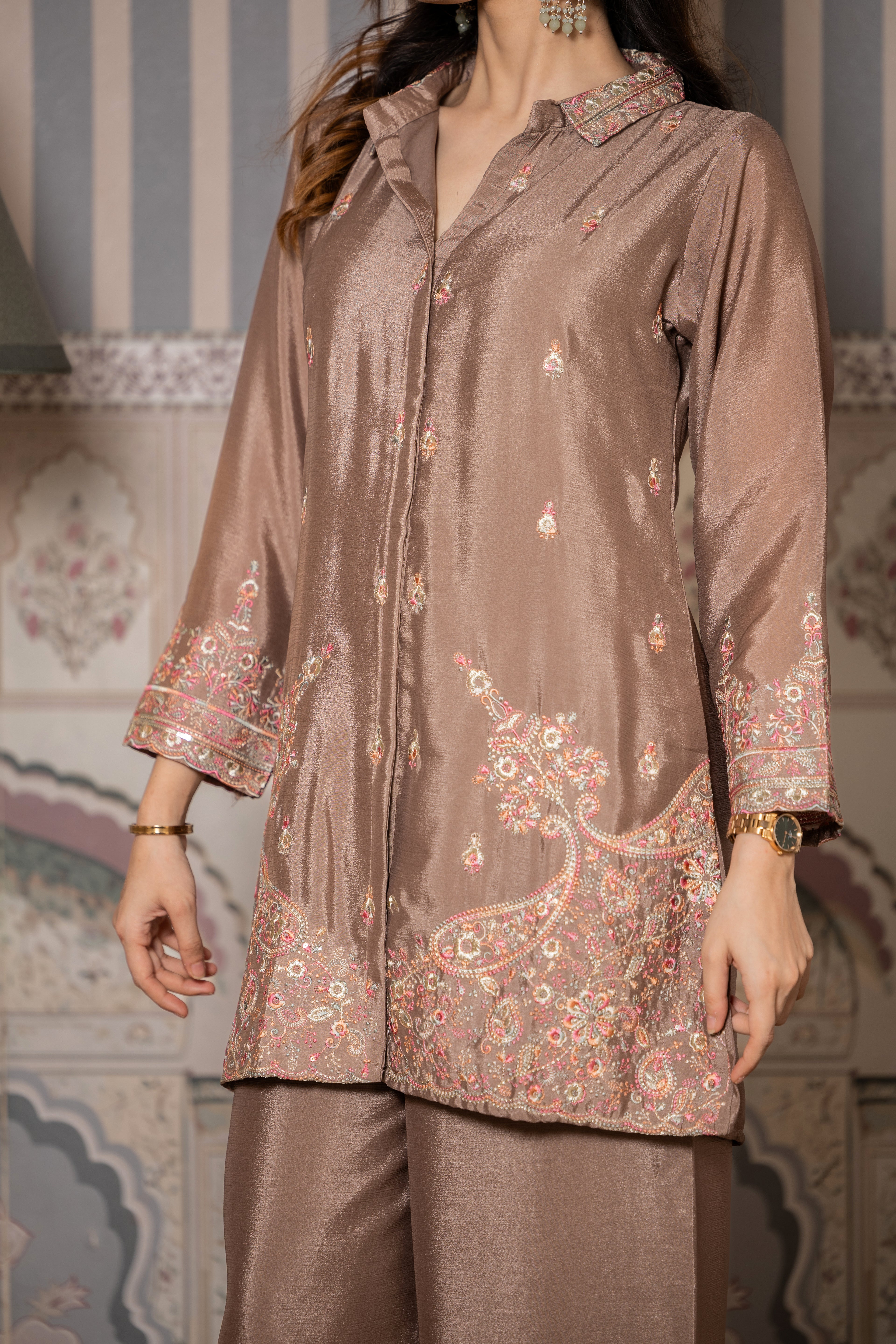 Mallikah – Brown Chinnon Silk Embroidered
