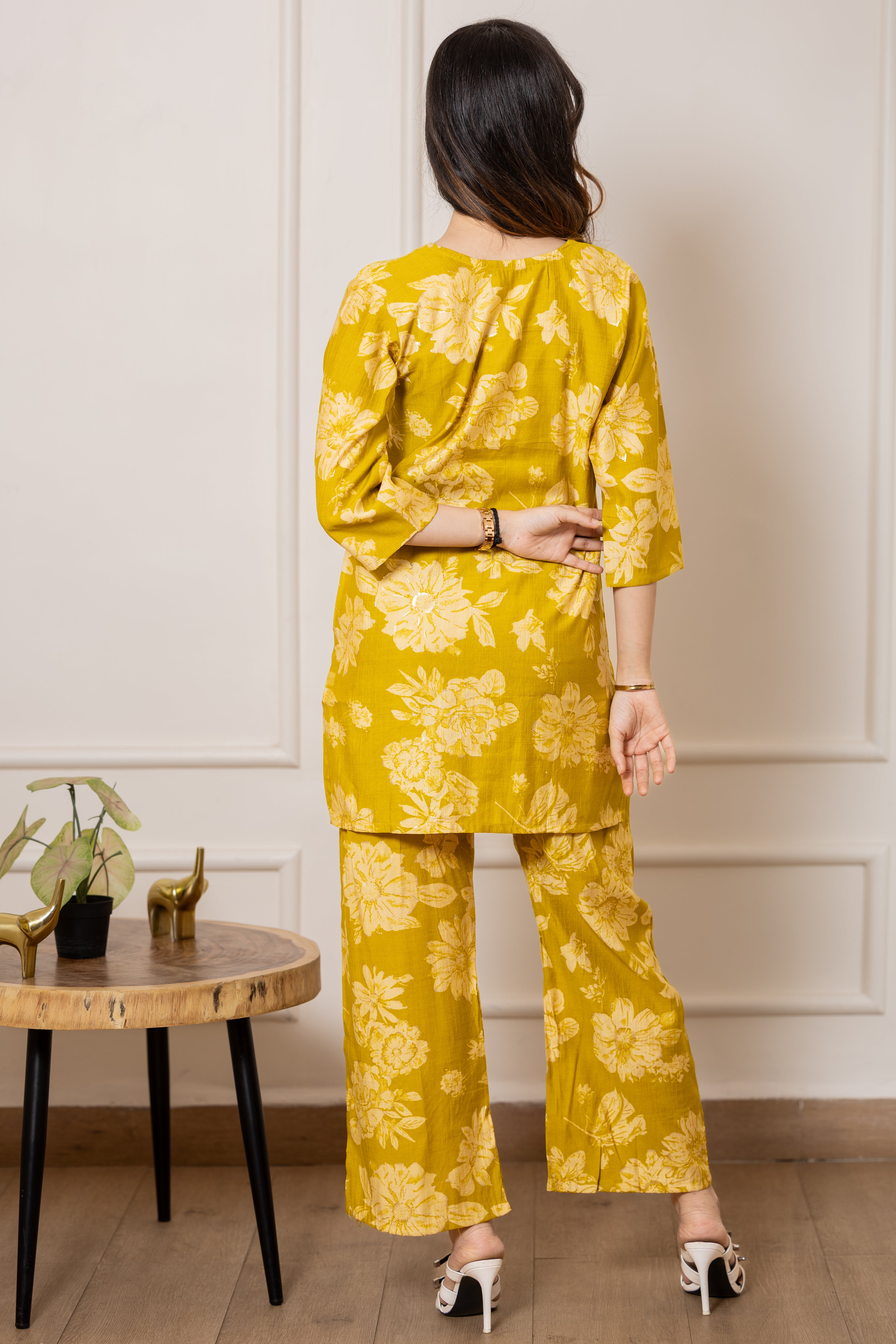 Alizeh - Vatican silk  Mustard floral