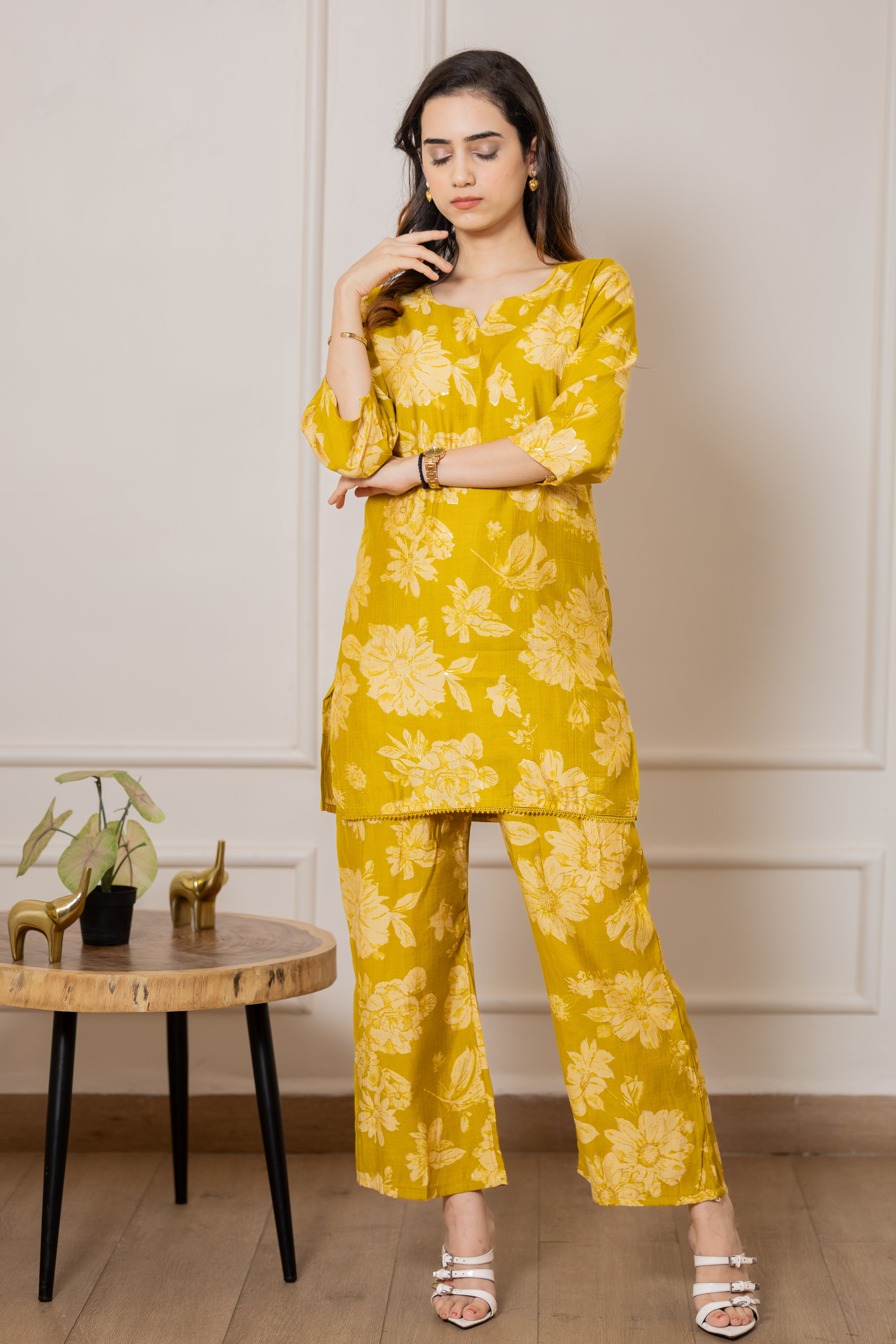 Alizeh - Vatican silk  Mustard floral